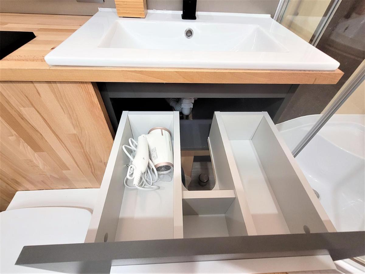 Apartament Radiostacja, Parking Free, Klimatyzacja Gliwice Exteriör bild